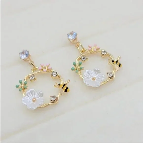 Gold Color Crystal Flower
Leaf Honey Bee Decorated
Statement Earrings - Picture 2 of 4